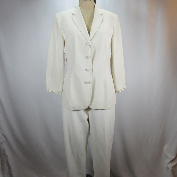 Jones New York Jackets & Blazers - Jones NY 2 Piece Cream Suit Blazer Pants Silk NEW